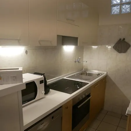 Apartment Casa Bebe - Adiacenze Policlinico E Universita'